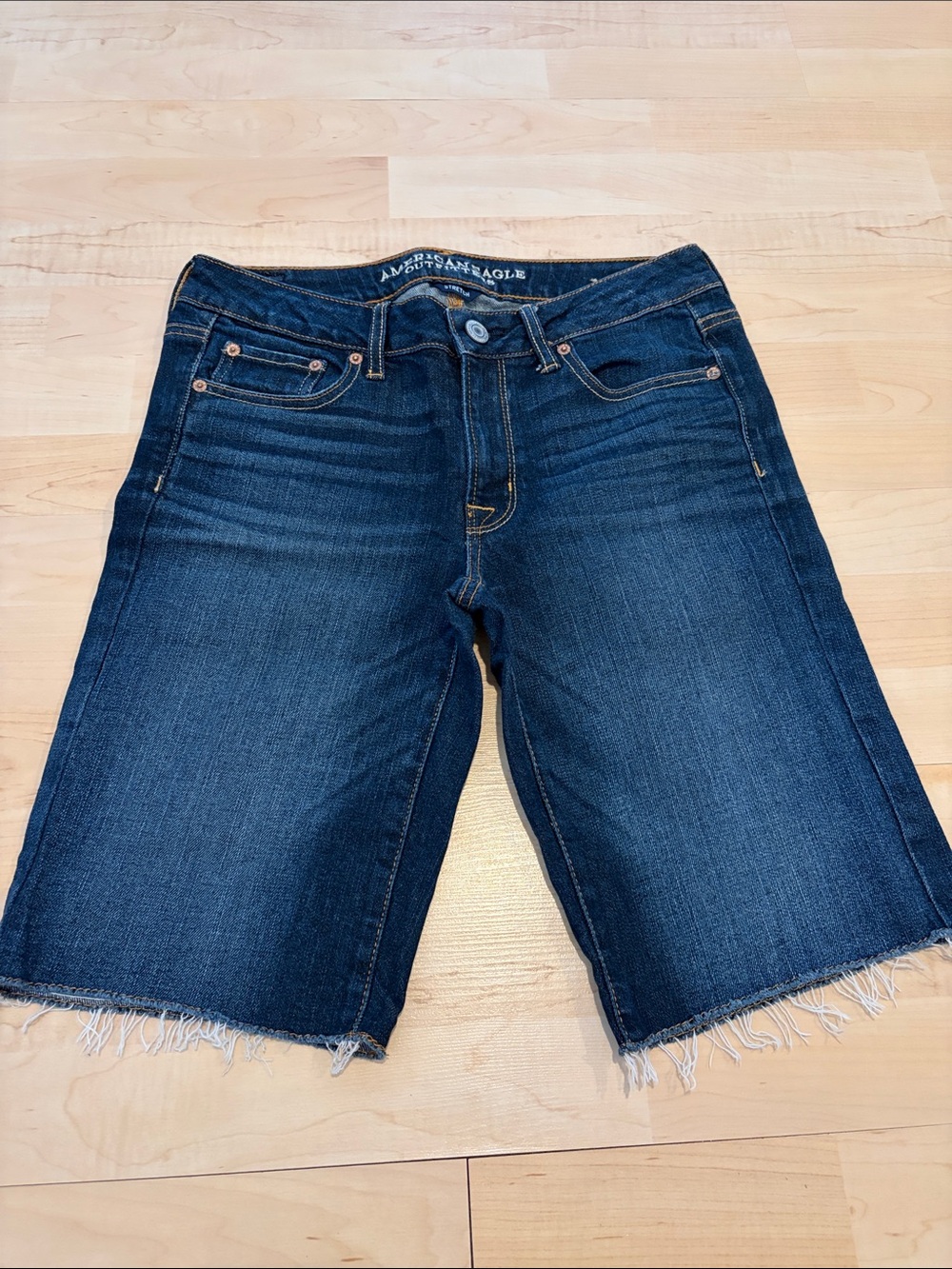 American Eagle Outfitters Dark Blue Skinny Bermuda Jeans Size 8